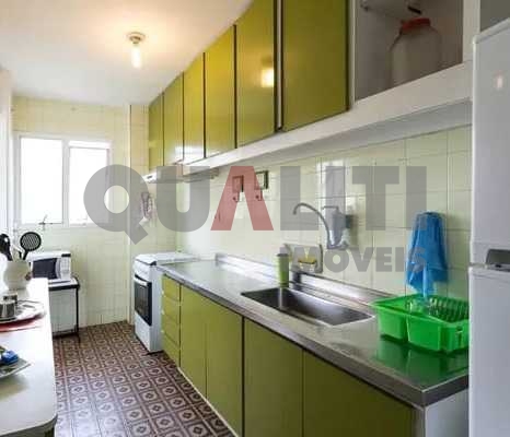 Apartamento com 3 dormitórios e 2 suites à Venda na Vila Olímpia.