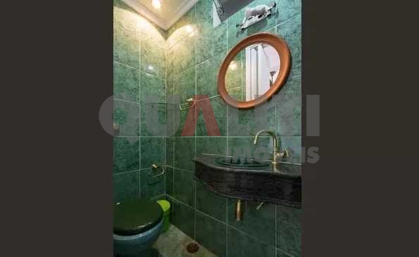 Apartamento com 3 dormitórios e 2 suites à Venda na Vila Olímpia.
