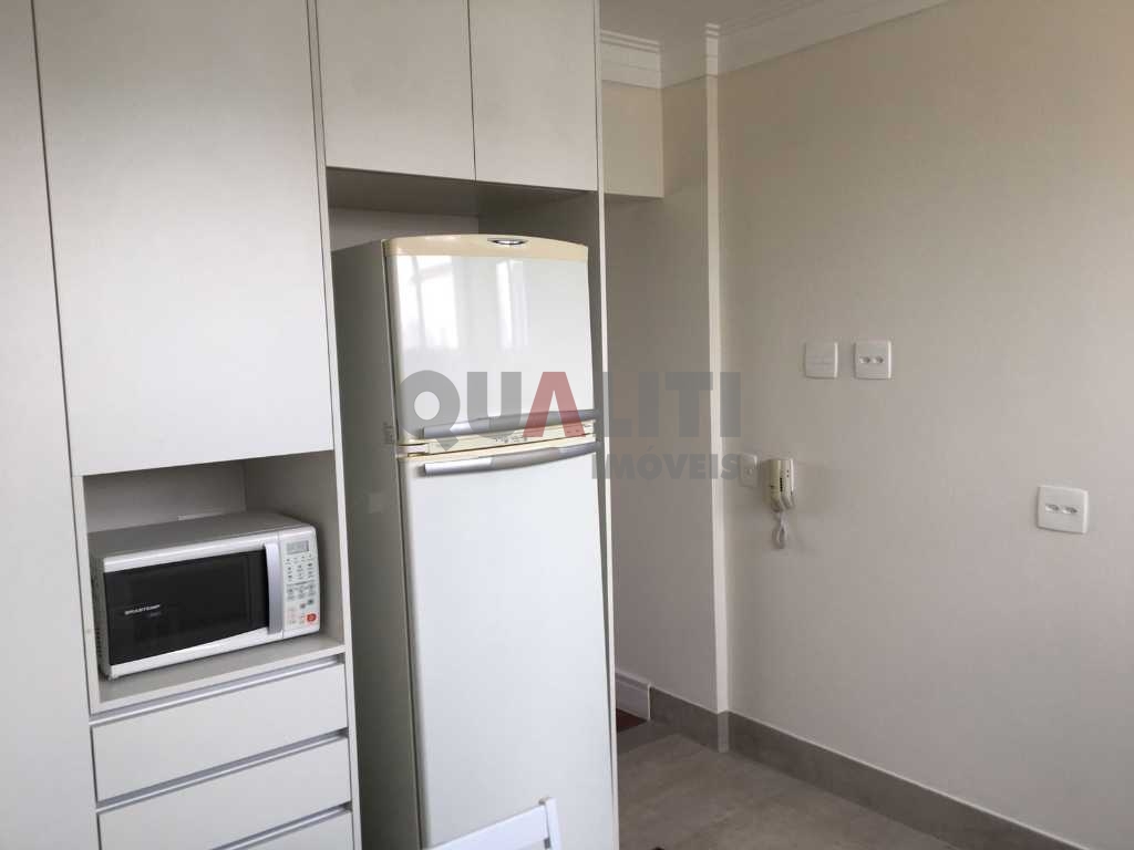 Apartamento com 106 m², 2 quartos e 2 suítes, closet, 1 vaga, mobiliado, para locação na Vila Mariana.