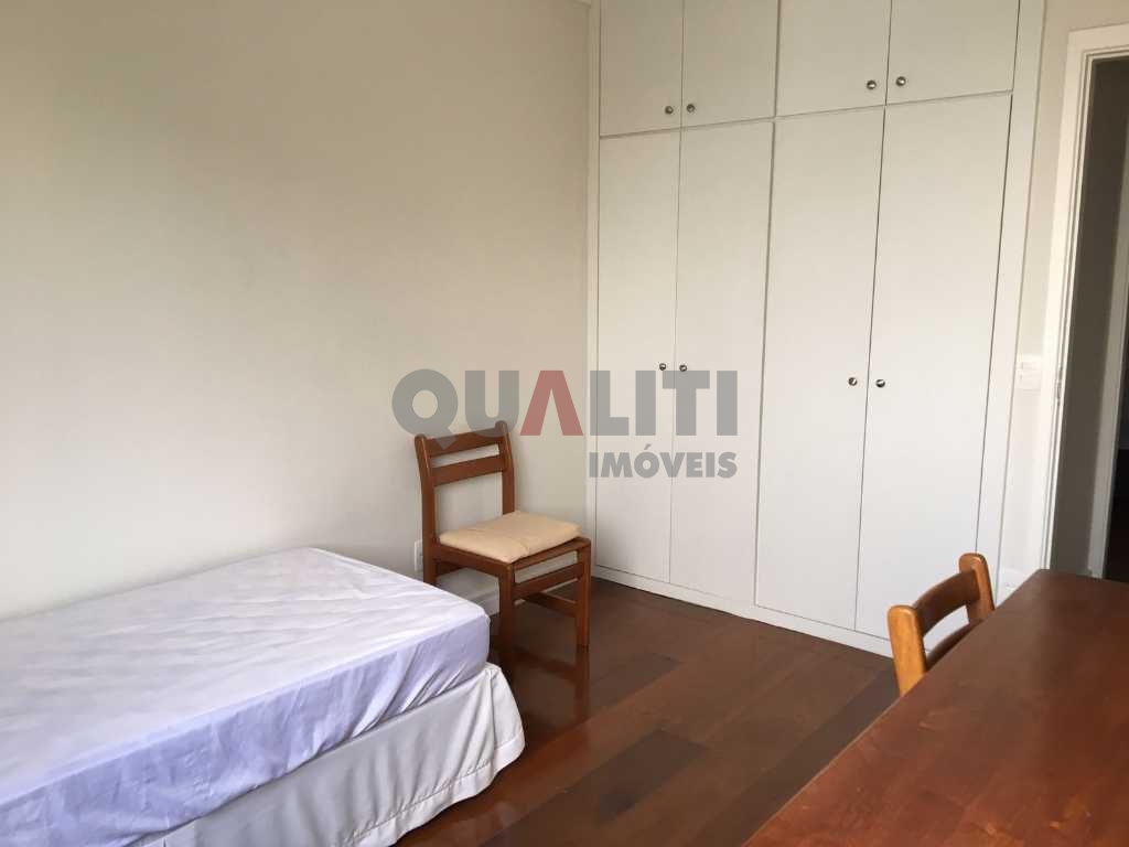 Apartamento com 106 m², 2 quartos e 2 suítes, closet, 1 vaga, mobiliado, para locação na Vila Mariana.