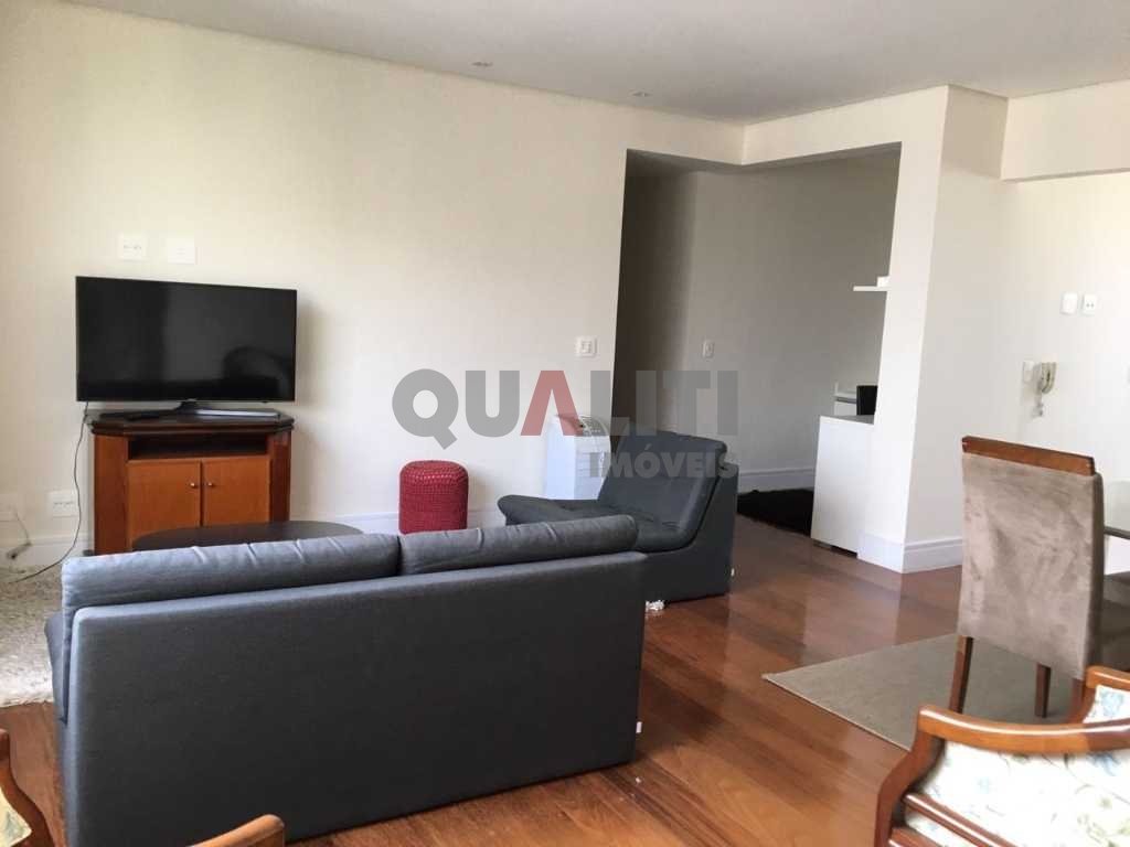 Apartamento com 106 m², 2 quartos e 2 suítes, closet, 1 vaga, mobiliado, para locação na Vila Mariana.