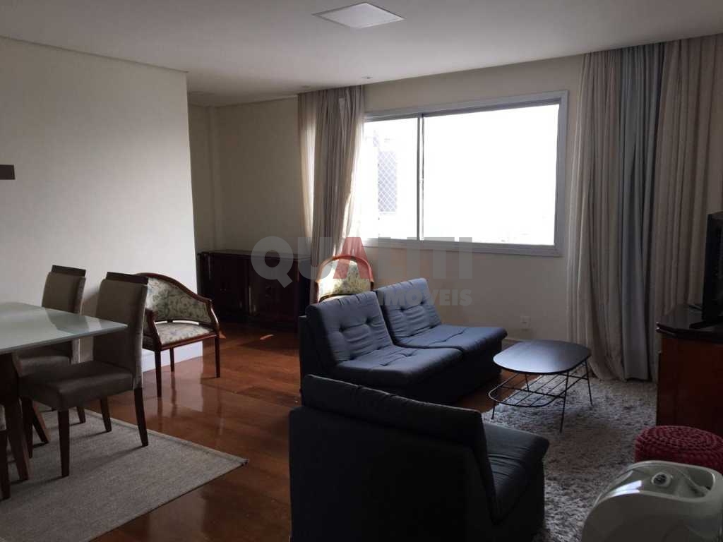 Apartamento com 106 m², 2 quartos e 2 suítes, closet, 1 vaga, mobiliado, para locação na Vila Mariana.
