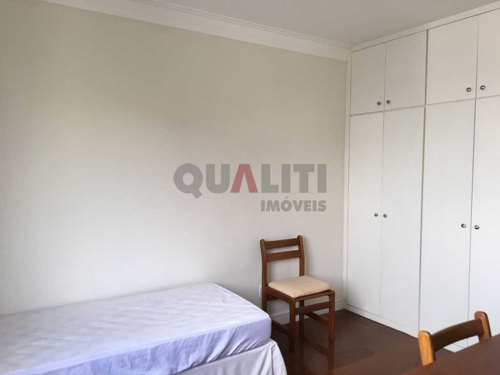 Apartamento com 106 m², 2 quartos e 2 suítes, closet, 1 vaga, mobiliado, para locação na Vila Mariana.