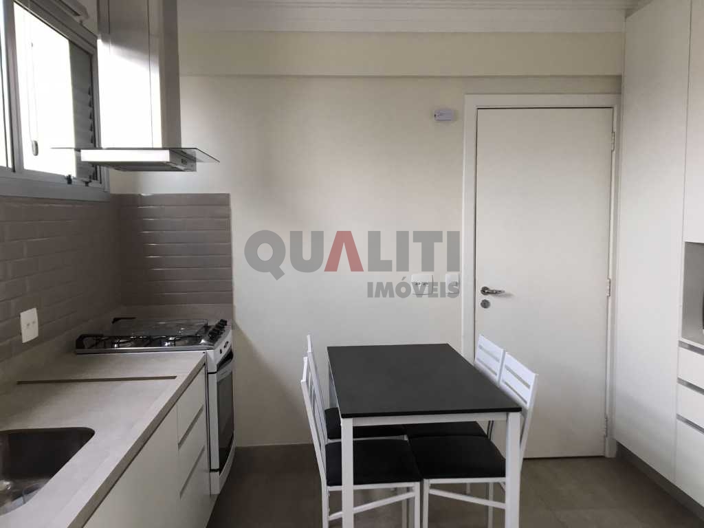 Apartamento com 106 m², 2 quartos e 2 suítes, closet, 1 vaga, mobiliado, para locação na Vila Mariana.