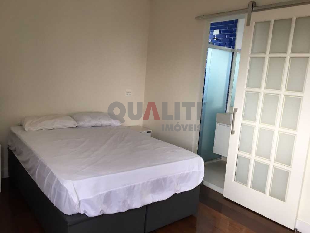 Apartamento com 106 m², 2 quartos e 2 suítes, closet, 1 vaga, mobiliado, para locação na Vila Mariana.
