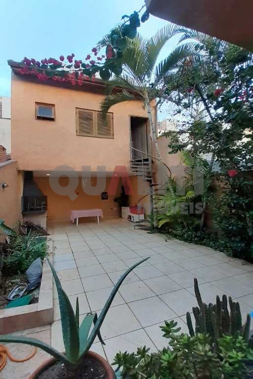 Casa Sobrado para venda na Chácara Santo Antônio.