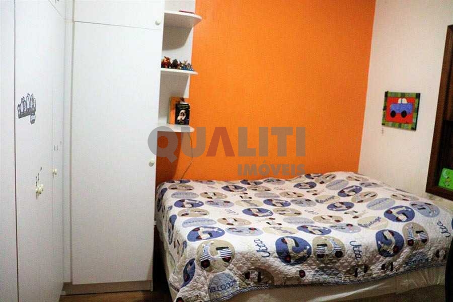 Casa Sobrado para venda na Chácara Santo Antônio.