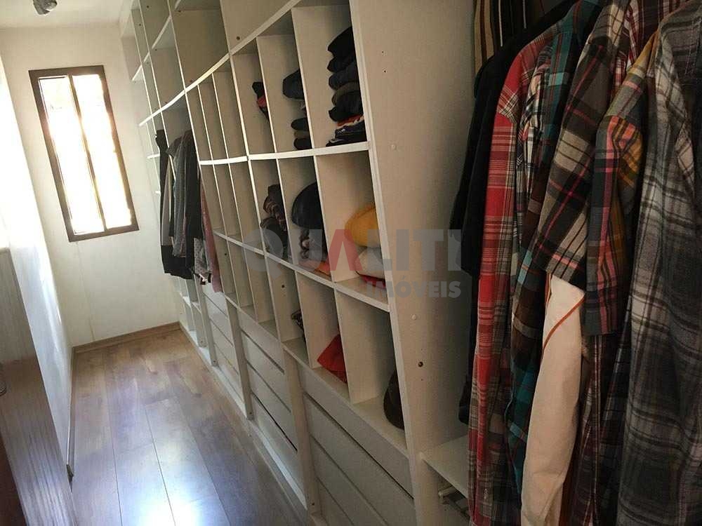Casa Sobrado para venda na Chácara Santo Antônio.