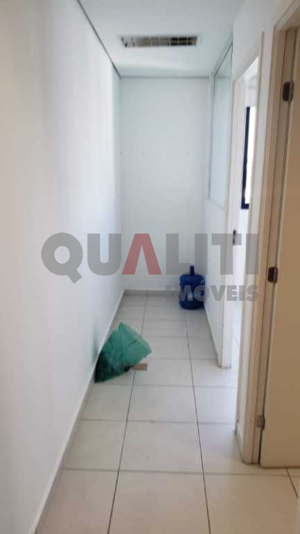 Sala em Conjunto Comercial à Venda e Locação no Brooklin.