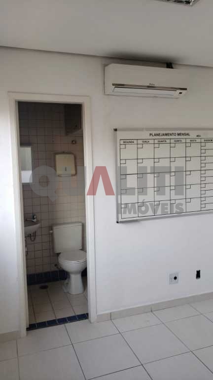 Sala em Conjunto Comercial à Venda e Locação no Brooklin.