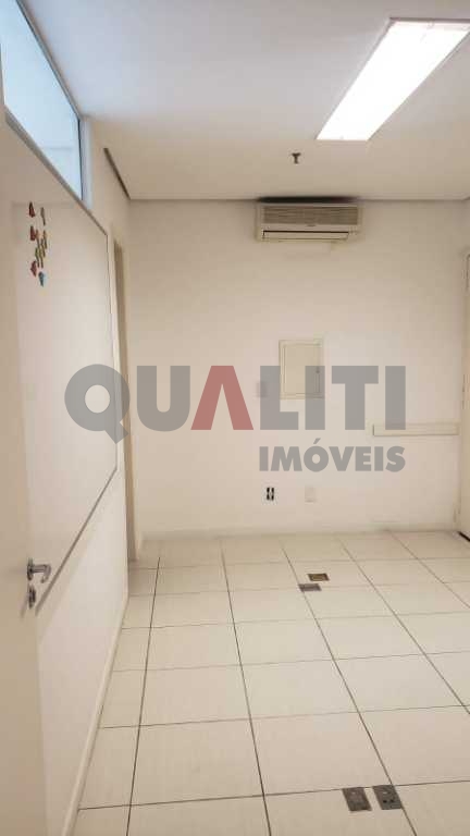 Sala em Conjunto Comercial à Venda e Locação no Brooklin.