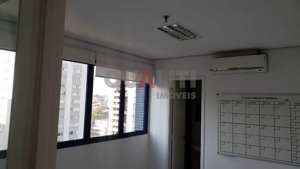 Sala em Conjunto Comercial à Venda e Locação no Brooklin.