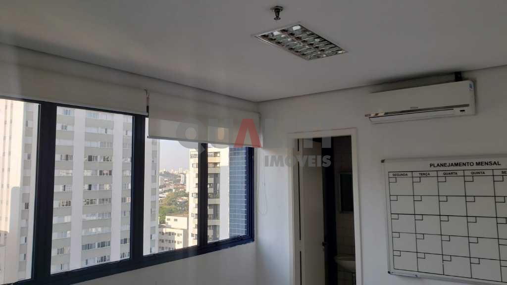 Sala em Conjunto Comercial à Venda e Locação no Brooklin.