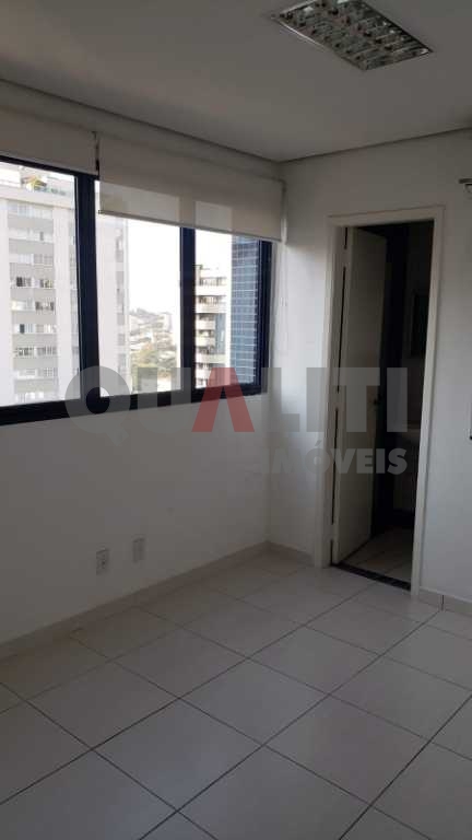 Sala em Conjunto Comercial à Venda e Locação no Brooklin.