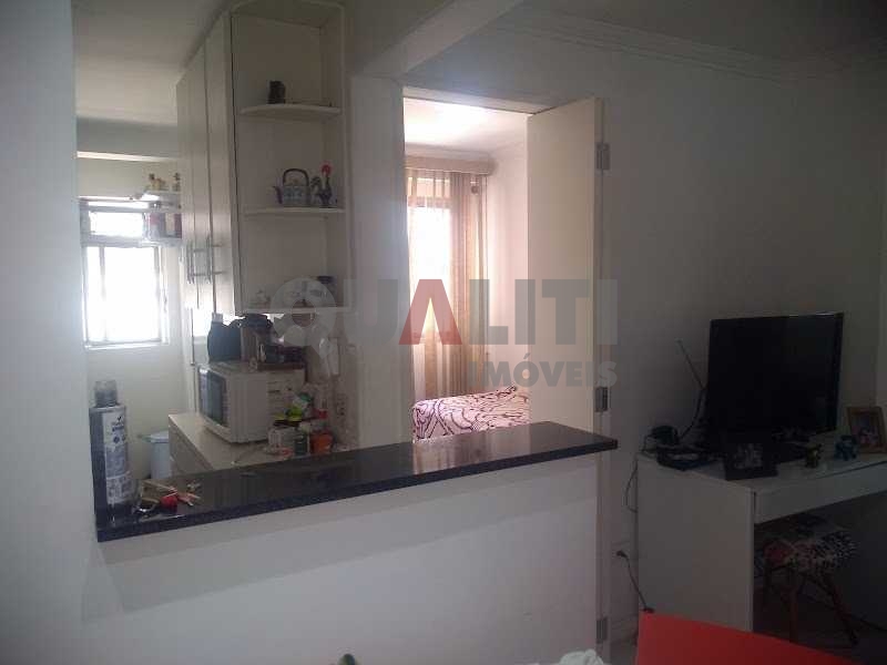 Apartamento para venda na Chácara Santo Antônio, próximo Metrô, moradia ou investimento, reformado, 2 dormitórios, 1 vaga, cond baixo, oportunidade!