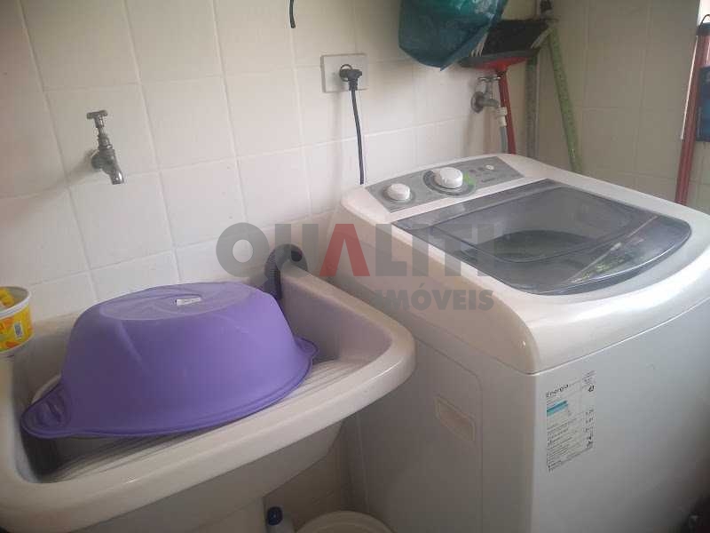 Apartamento para venda na Chácara Santo Antônio, próximo Metrô, moradia ou investimento, reformado, 2 dormitórios, 1 vaga, cond baixo, oportunidade!
