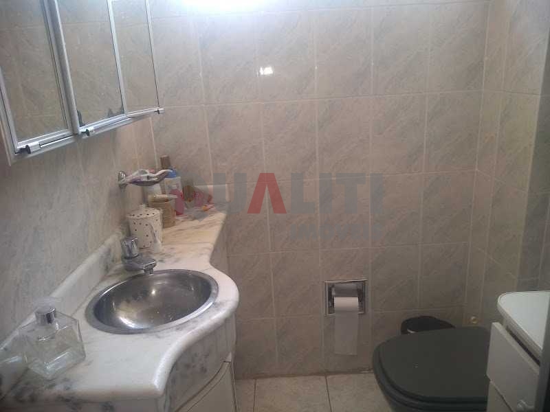 Apartamento para venda na Chácara Santo Antônio, próximo Metrô, moradia ou investimento, reformado, 2 dormitórios, 1 vaga, cond baixo, oportunidade!