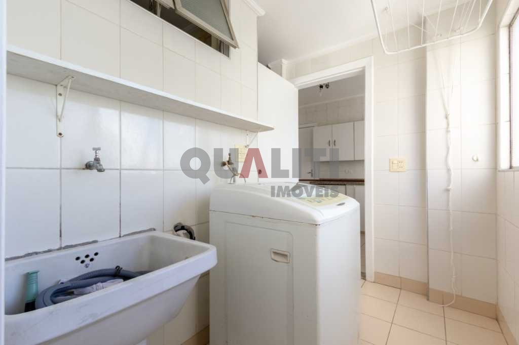 Apartamento a venda no Itaim Bibi totalmente reformado