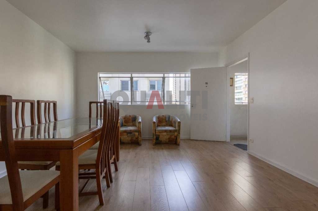 Apartamento a venda no Itaim Bibi totalmente reformado