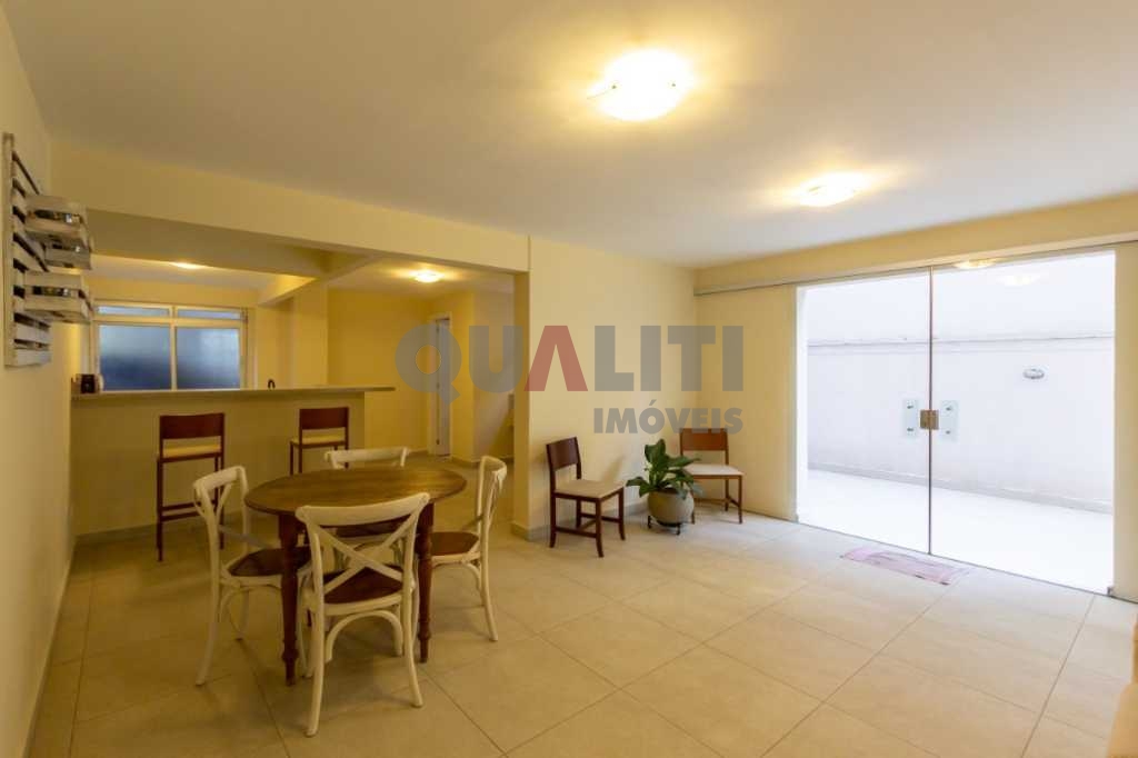 Apartamento a venda no Itaim Bibi totalmente reformado