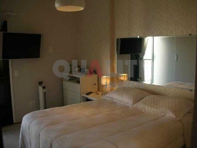 Apartamento Triplex á venda em Moema , 2 dormitórios, 1 suíte, 3 vagas