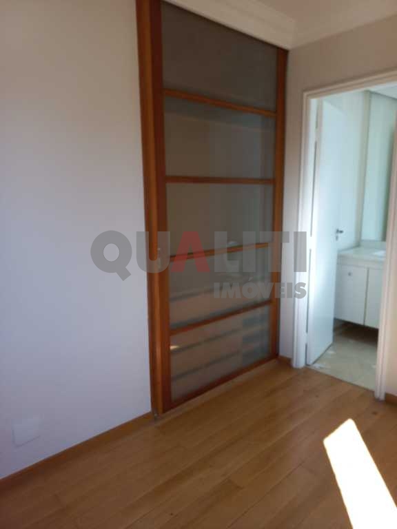 Apartamento para venda na Vila Olímpia com 70 m², 2 suítes, terraço, 1 vaga e lazer, oportunidade!!