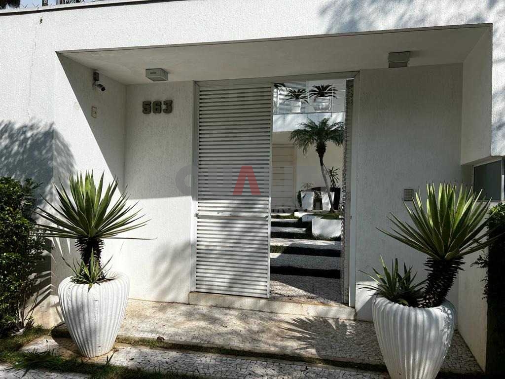 Casa a venda ou para locação no Jardim América