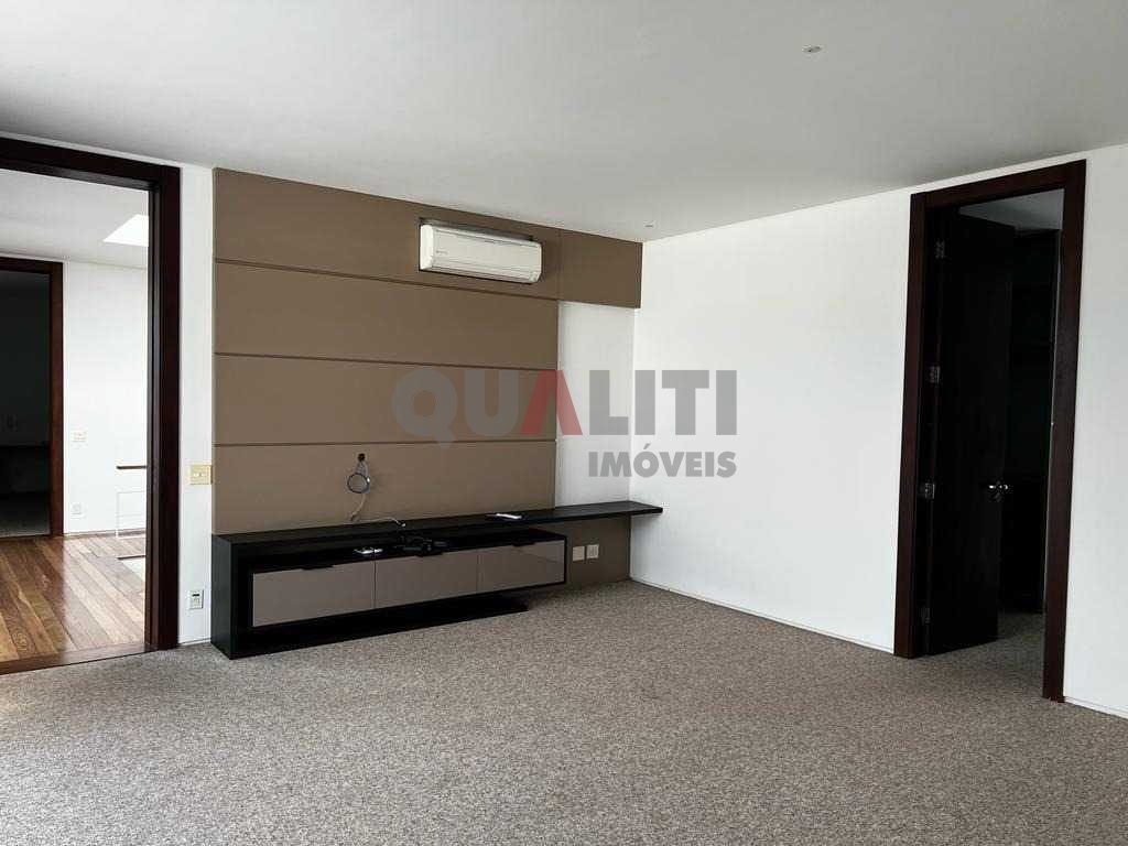 Casa a venda ou para locação no Jardim América