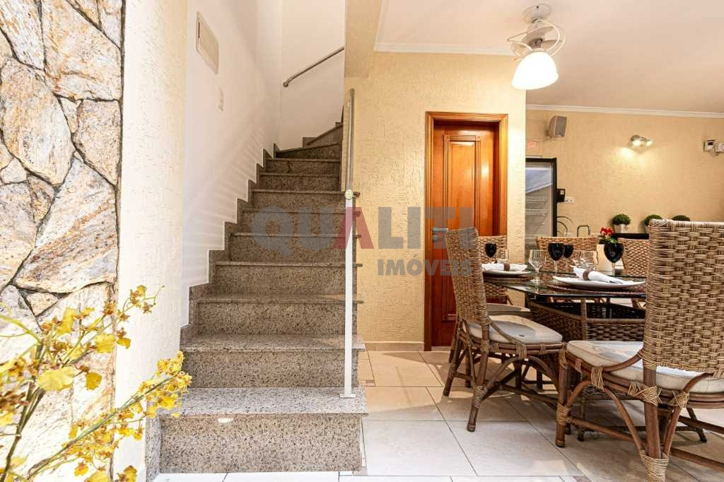 Casa de alto padrão à venda em Moema