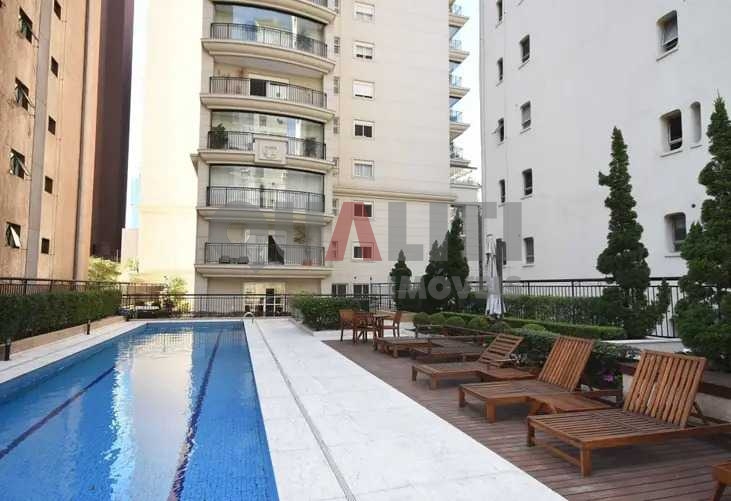 Apartamento à venda com 4 dormitórios e 4 suites nos Jardins em São Paulo