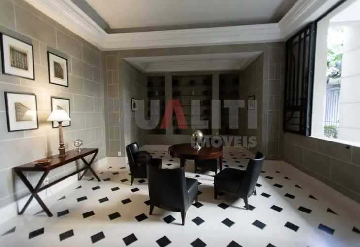 Apartamento à venda com 4 dormitórios e 4 suites nos Jardins em São Paulo