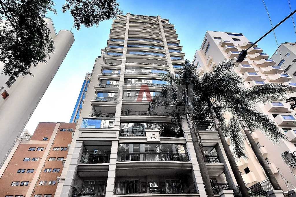 Apartamento à venda com 4 dormitórios e 4 suites nos Jardins em São Paulo
