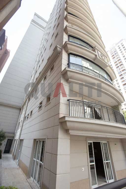 Apartamento à venda com 4 dormitórios e 4 suites nos Jardins em São Paulo