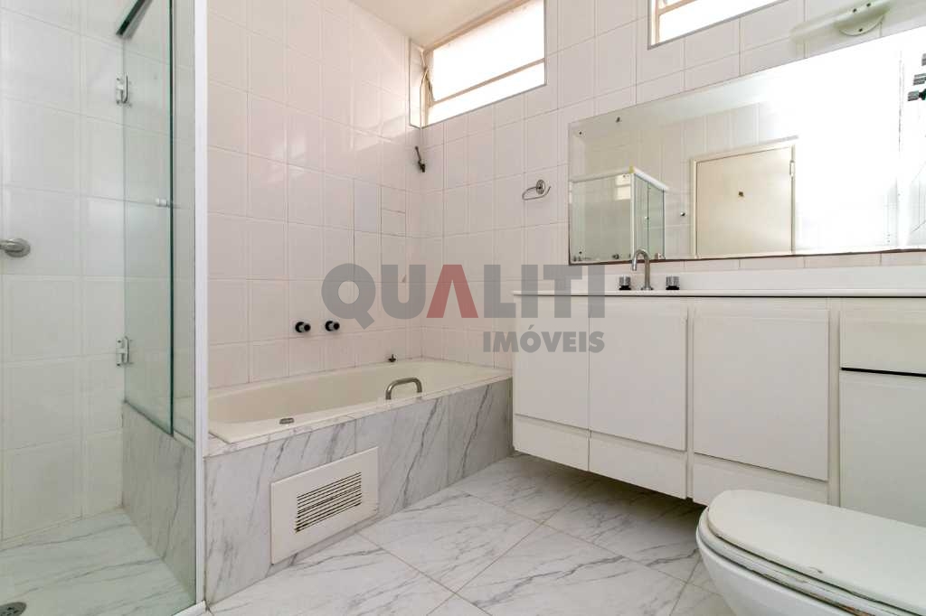 Apartamento à Venda com 3 dormitórios, 1 suíte em HIGIENÓPOLIS.