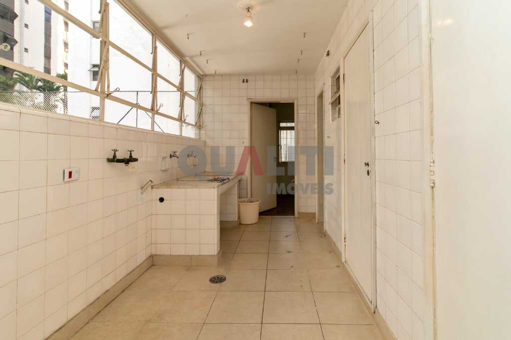 Apartamento à Venda com 3 dormitórios, 1 suíte em HIGIENÓPOLIS.