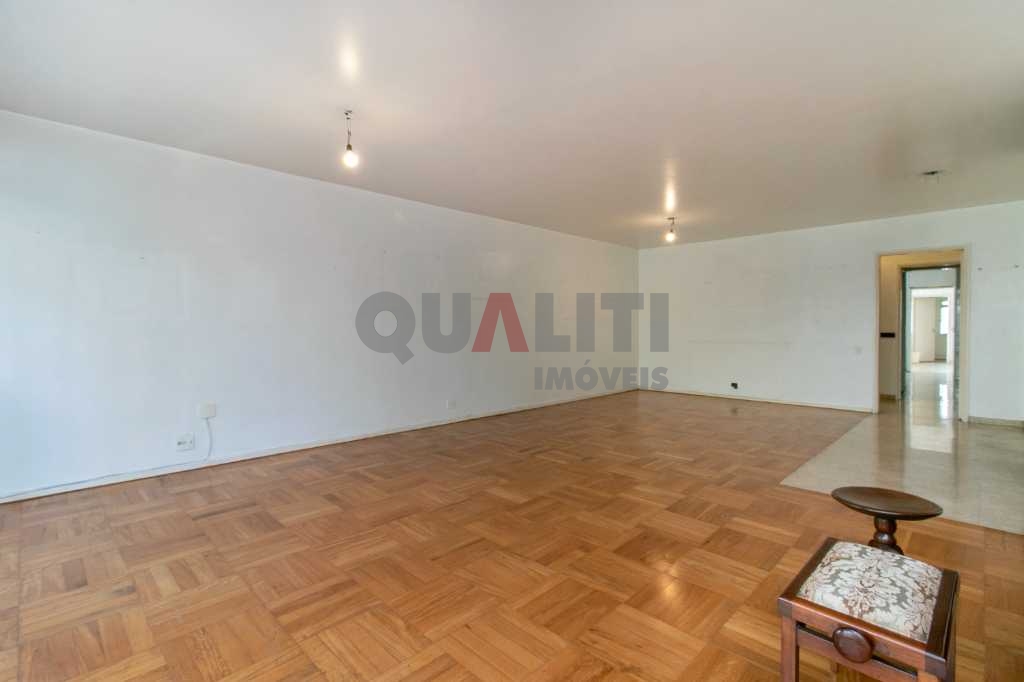 Apartamento à Venda com 3 dormitórios, 1 suíte em HIGIENÓPOLIS.