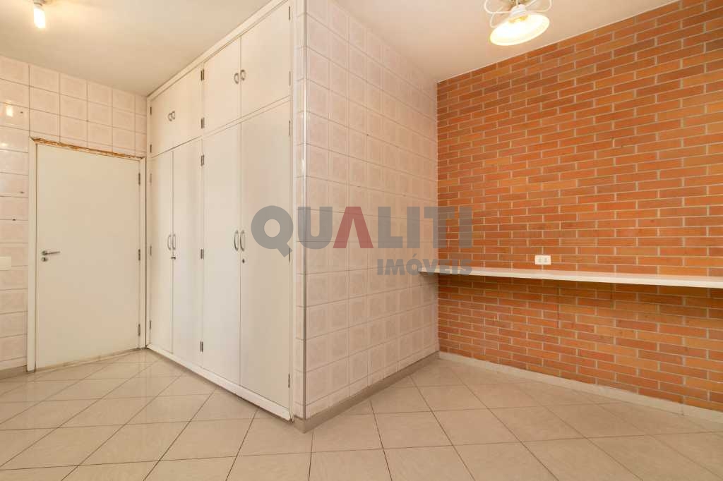 Apartamento à Venda com 3 dormitórios, 1 suíte em HIGIENÓPOLIS.