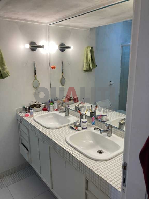 Apartamento a venda no Itaim Bibi 128m² 3 dorm 1 suíte, próximo Avenida Nove de Julho.