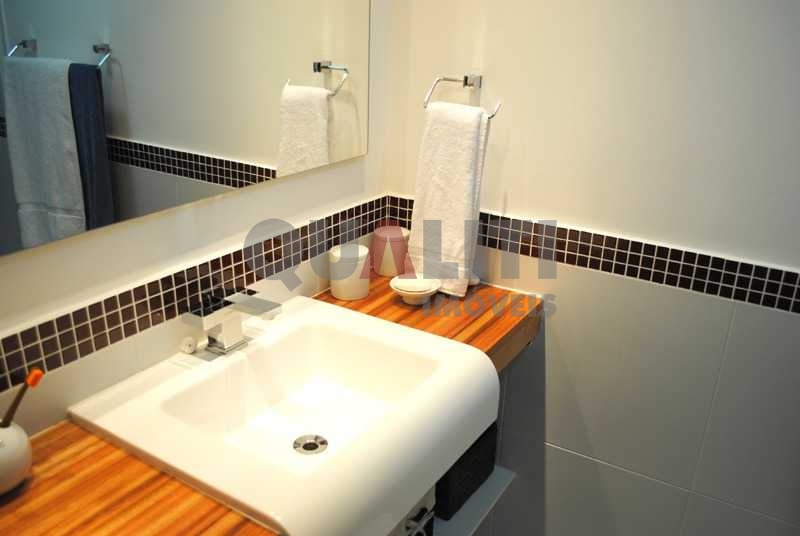 Apartamento com 71,3 m², 2 dormitórios, 1 suíte, 2 vagas à venda no Campo Belo.