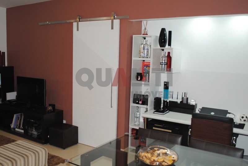 Apartamento com 71,3 m², 2 dormitórios, 1 suíte, 2 vagas à venda no Campo Belo.