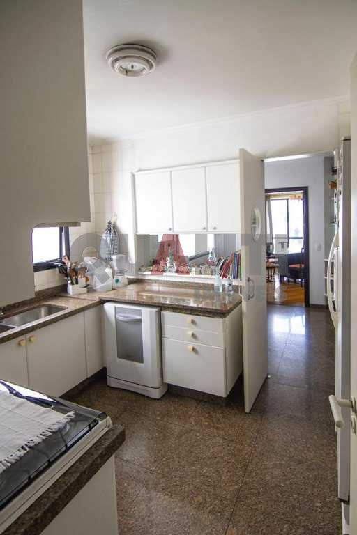 Apartamento á venda na Alameda dos Tupiniquins, 4 dormitórios, 3 suítes