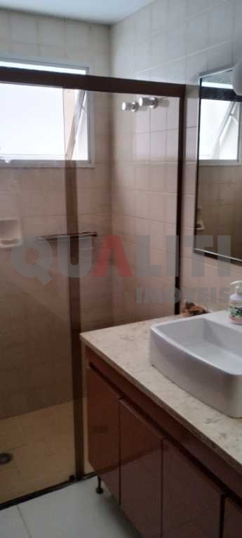 Apartamento à venda no Campo Belo, 3 dormitórios, 1 suíte, 2 vagas, torre única