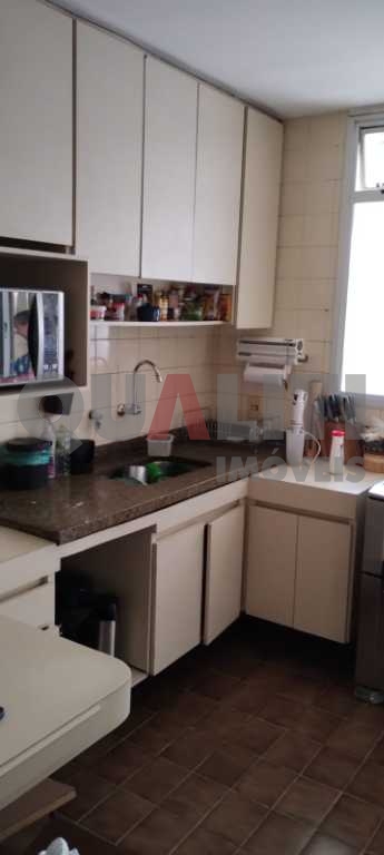 Apartamento à venda no Campo Belo, 3 dormitórios, 1 suíte, 2 vagas, torre única