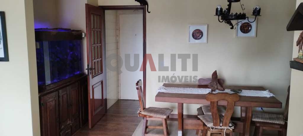 Apartamento à venda no Campo Belo, 3 dormitórios, 1 suíte, 2 vagas, torre única