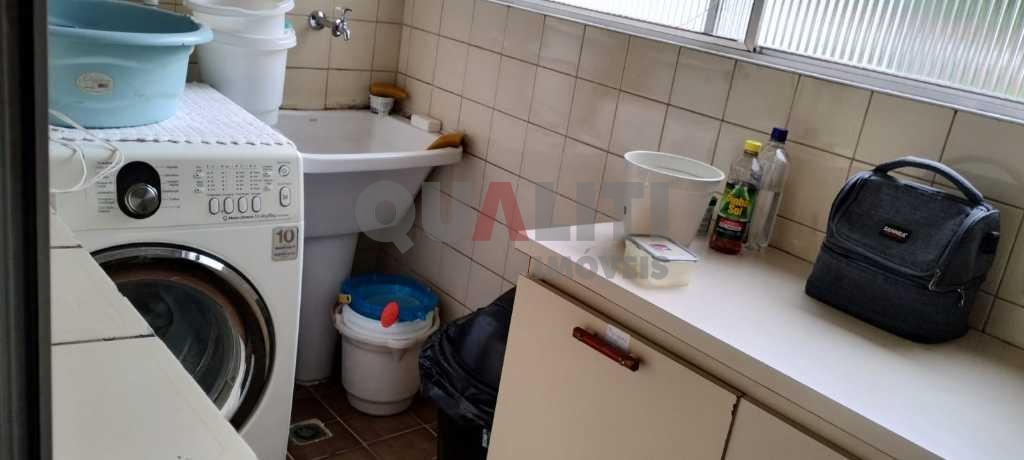 Apartamento à venda no Campo Belo, 3 dormitórios, 1 suíte, 2 vagas, torre única