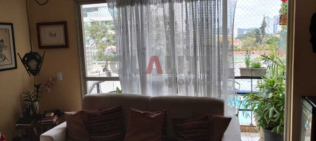 Apartamento à venda no Campo Belo, 3 dormitórios, 1 suíte, 2 vagas, torre única