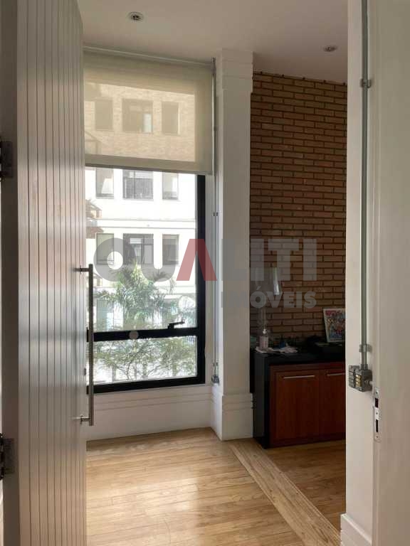 Apartamento com 157 m² totalmente mobiliado, com uma suíte para locação no Itaim Bibi