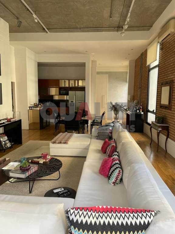 Apartamento com 157 m² totalmente mobiliado, com uma suíte para locação no Itaim Bibi