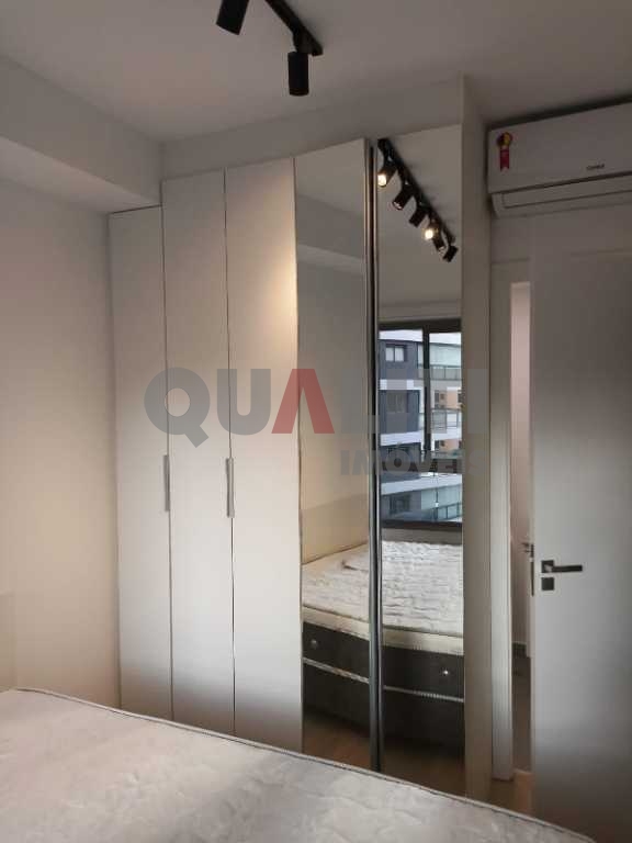Apartamento para Venda na Vila Nova Conceição com Spa, Hidro e Bar Lounge