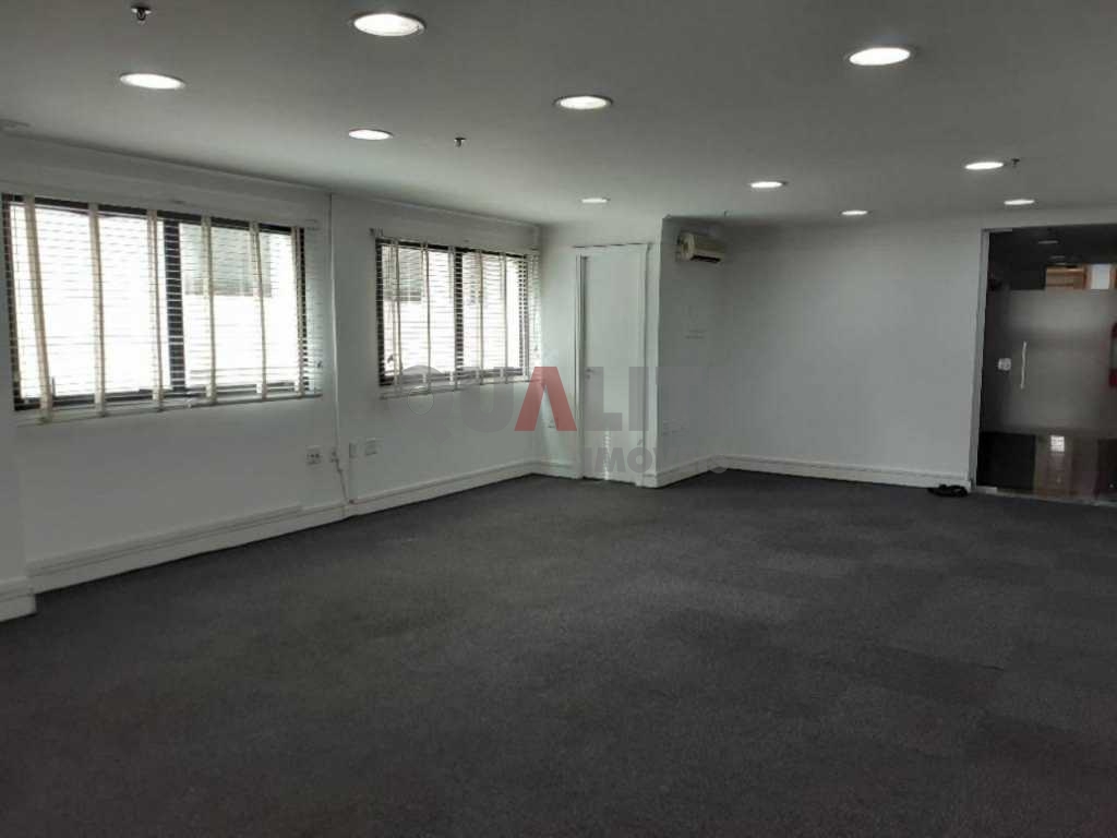 Sala Conjunto Comercial à Venda e ou Locação com 121,52 m², com 4 conjuntos, 4 banheiros e 4 vagas na região Jardim Paulista.